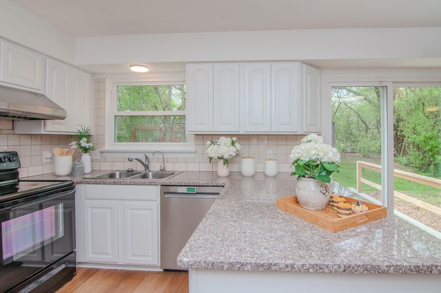 3044 Turnberry Lane, Ann Arbor, MI 48108