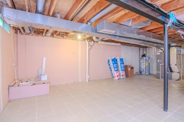3044 Turnberry Lane, Ann Arbor, MI 48108