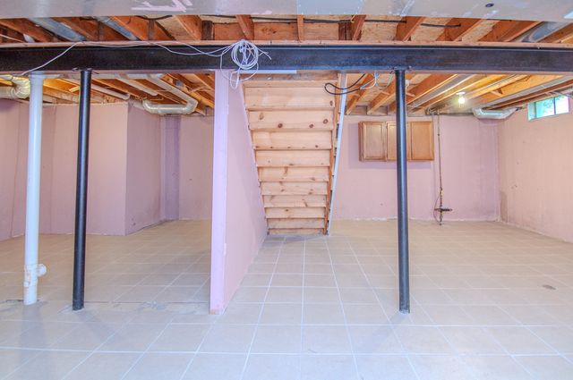 3044 Turnberry Lane, Ann Arbor, MI 48108
