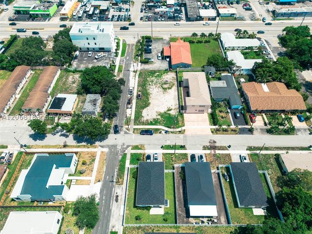 1000 NW 4 Ave, Hallandale Beach, FL 33009