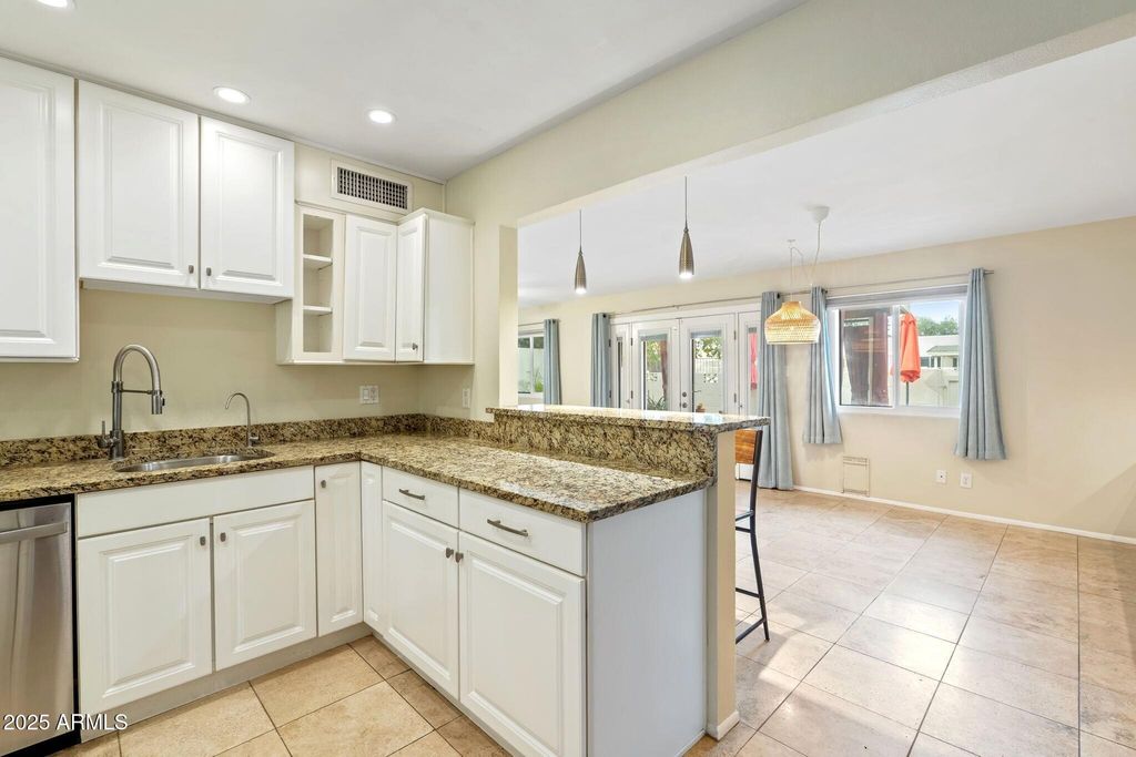 Image 19 of property listing at 5324 N 78TH Place, Scottsdale, AZ 85250