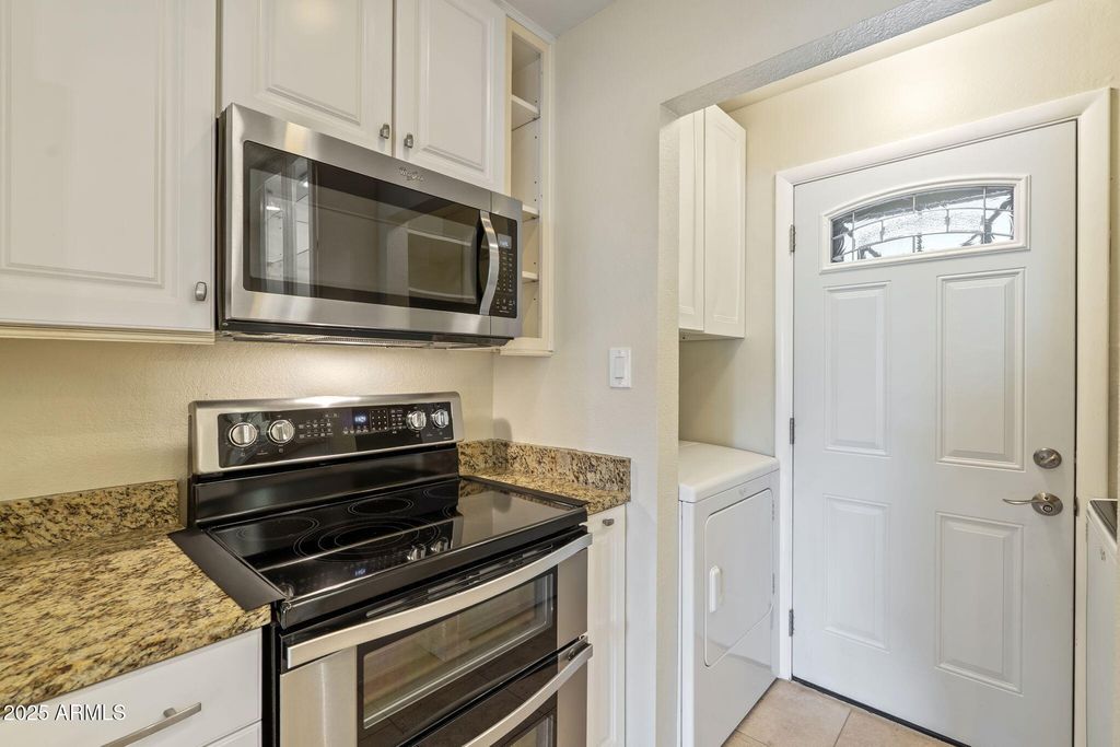 Image 21 of property listing at 5324 N 78TH Place, Scottsdale, AZ 85250