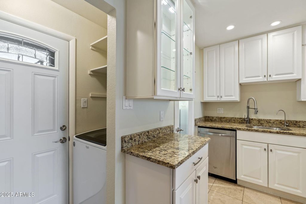 Image 23 of property listing at 5324 N 78TH Place, Scottsdale, AZ 85250