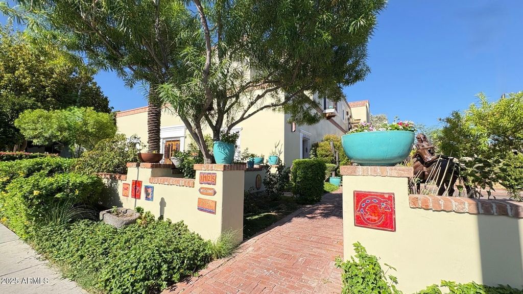 Image 44 of property listing at 5324 N 78TH Place, Scottsdale, AZ 85250