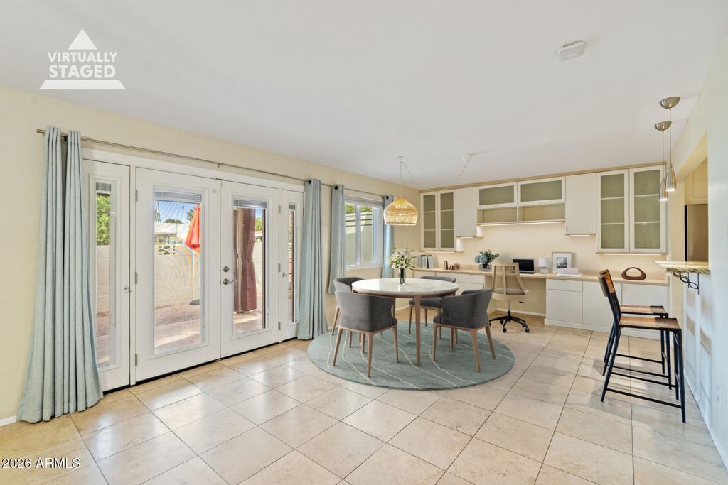 Image 9 of property listing at 5324 N 78TH Place, Scottsdale, AZ 85250