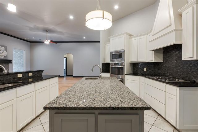 10404 Cherrywood Drive, Oklahoma City, OK 73151