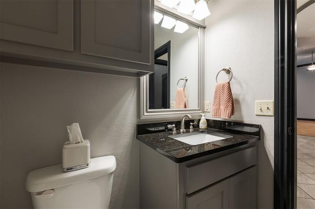 10404 Cherrywood Drive, Oklahoma City, OK 73151