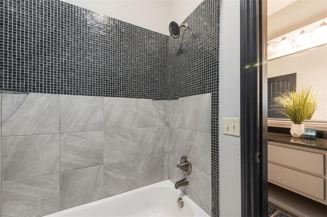 10404 Cherrywood Drive, Oklahoma City, OK 73151