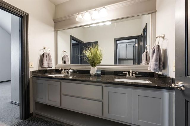 10404 Cherrywood Drive, Oklahoma City, OK 73151