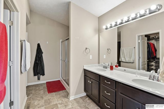16611 Dora Hamann Parkway, Omaha, NE 68116