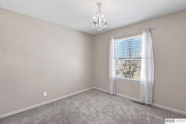 16611 Dora Hamann Parkway, Omaha, NE 68116