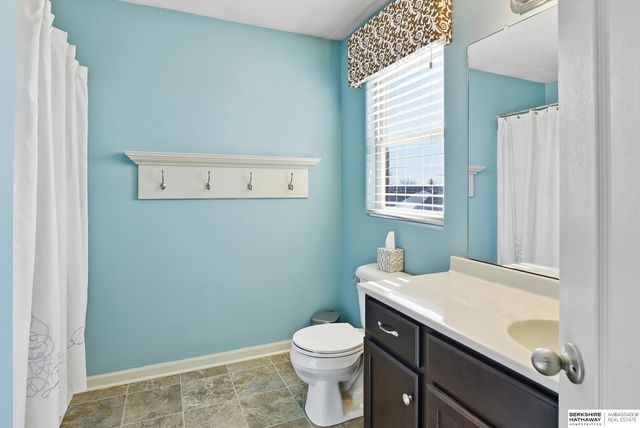 16611 Dora Hamann Parkway, Omaha, NE 68116