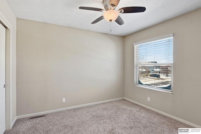 16611 Dora Hamann Parkway, Omaha, NE 68116