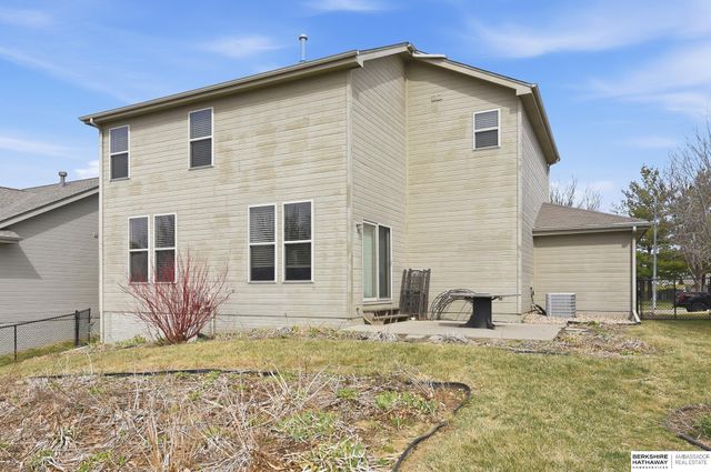 16611 Dora Hamann Parkway, Omaha, NE 68116