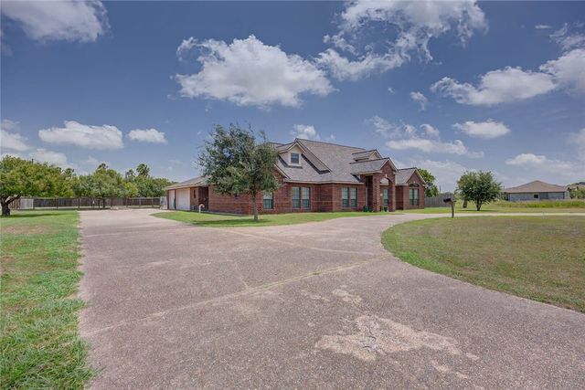 2234 Richland Dr, Corpus Christi, TX 78418