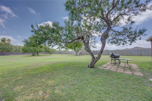 2234 Richland Dr, Corpus Christi, TX 78418