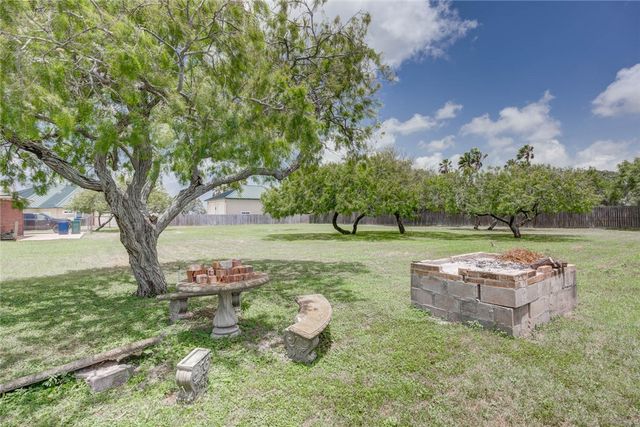 2234 Richland Dr, Corpus Christi, TX 78418