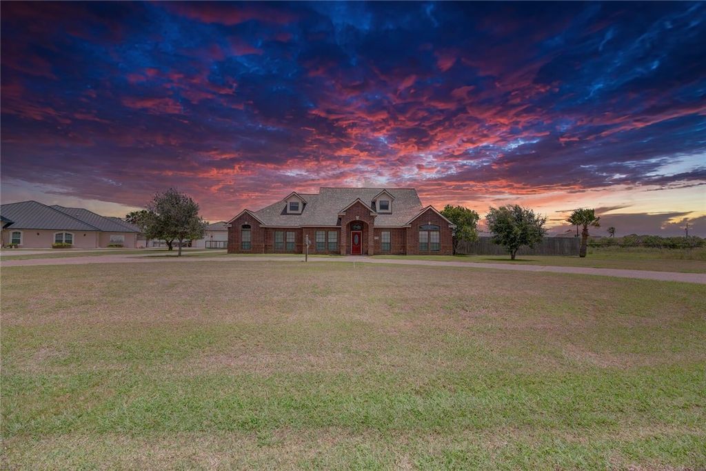 2234 Richland Dr, Corpus Christi, TX 78418