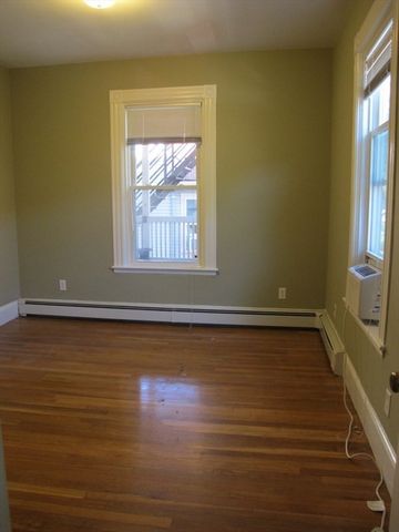 1 Fayette St 3, Cambridge, MA 02139