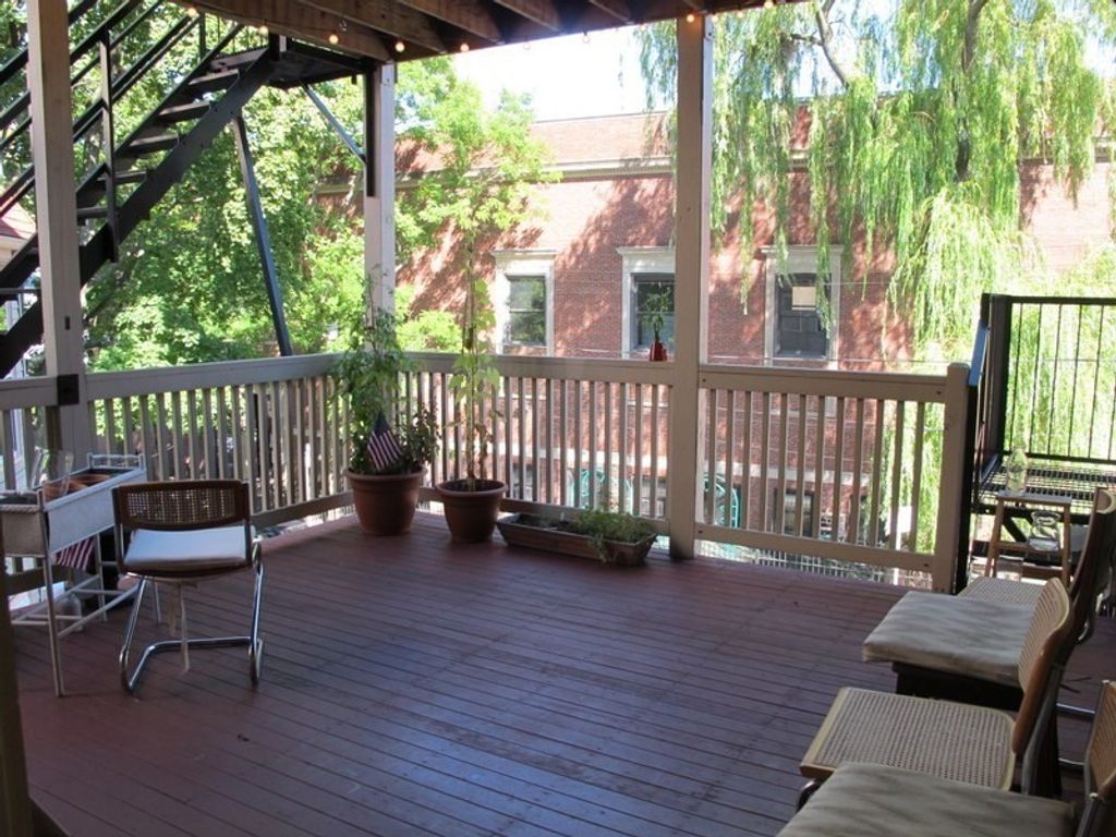 1 Fayette St 3, Cambridge, MA 02139