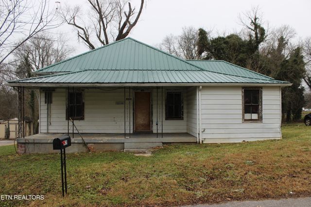 9329 Tipple Lane, Mascot, TN 37806