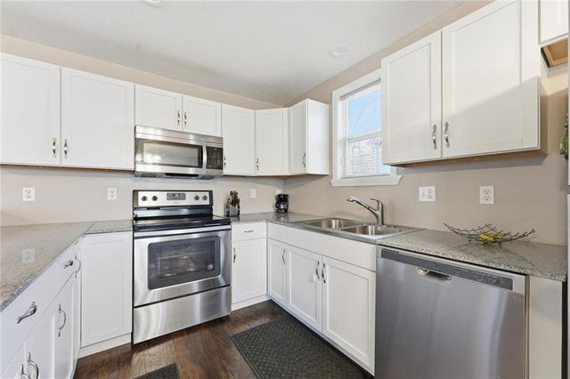 1005 NE 46th Street, Kansas City, MO 64116