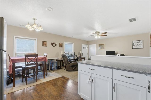 1005 NE 46th Street, Kansas City, MO 64116