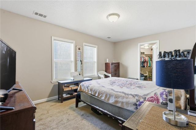 1005 NE 46th Street, Kansas City, MO 64116