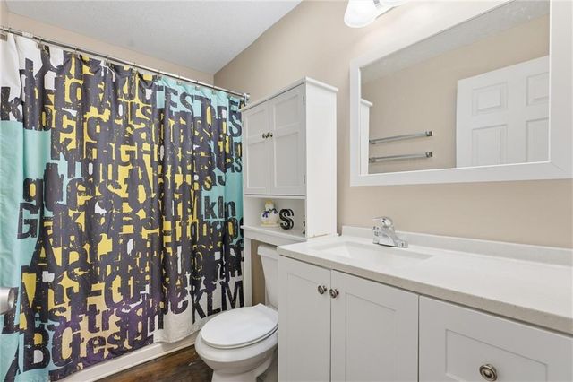 1005 NE 46th Street, Kansas City, MO 64116