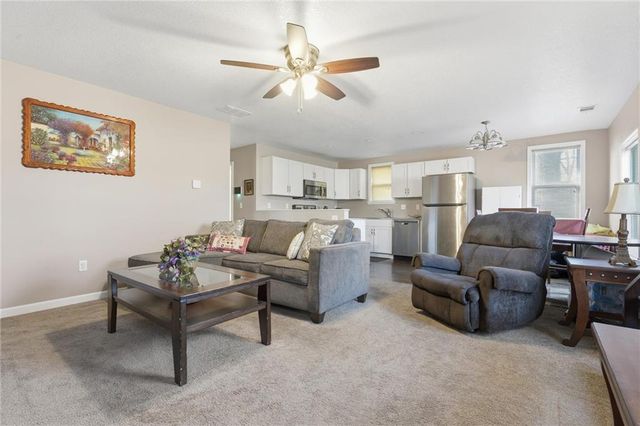 1005 NE 46th Street, Kansas City, MO 64116