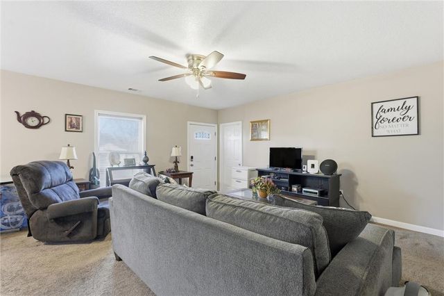 1005 NE 46th Street, Kansas City, MO 64116