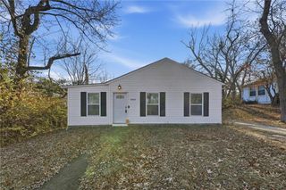 1005 NE 46th Street, Kansas City, MO 64116