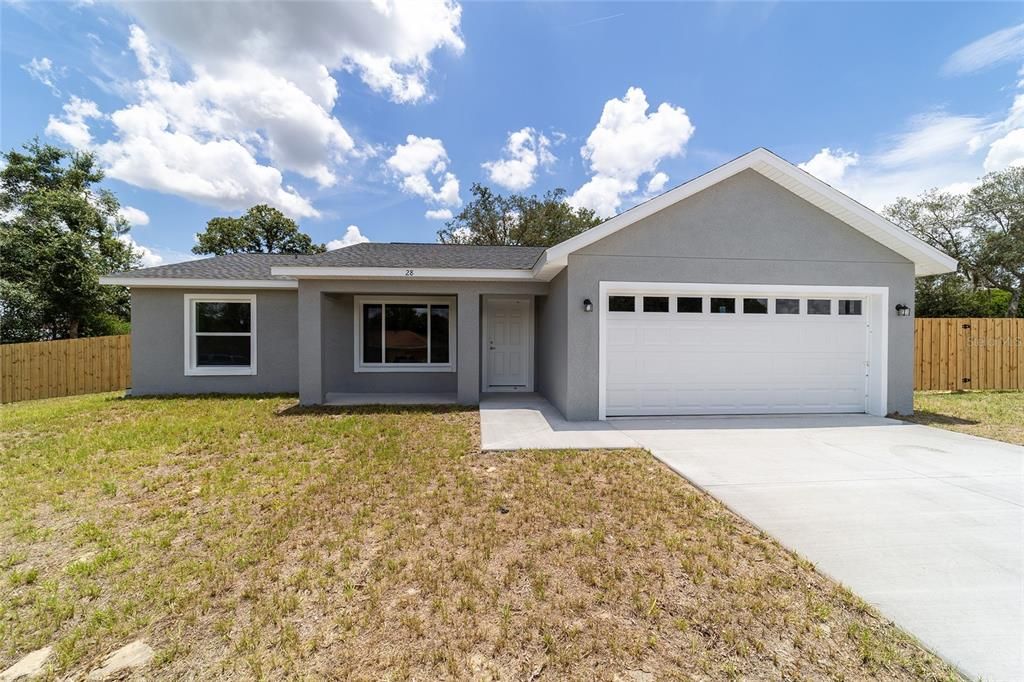 114 MALAUKA LOOP, Ocklawaha, FL 32179