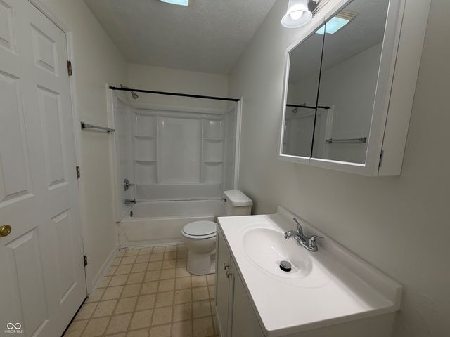 4930 Elliott Avenue, Indianapolis, IN 46201