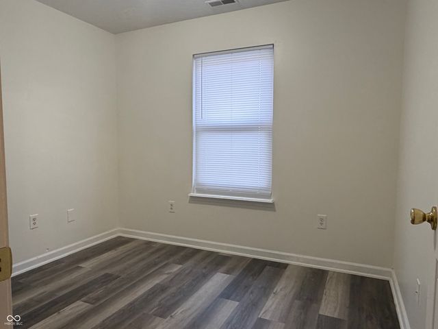 4930 Elliott Avenue, Indianapolis, IN 46201