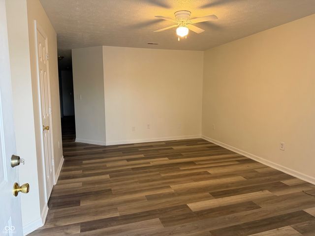 4930 Elliott Avenue, Indianapolis, IN 46201