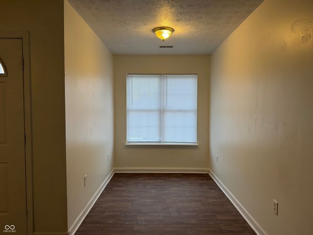 4930 Elliott Avenue, Indianapolis, IN 46201