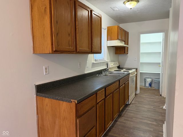 4930 Elliott Avenue, Indianapolis, IN 46201