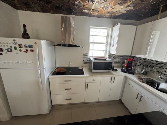 3175 NW 27th St, Miami, FL 33142