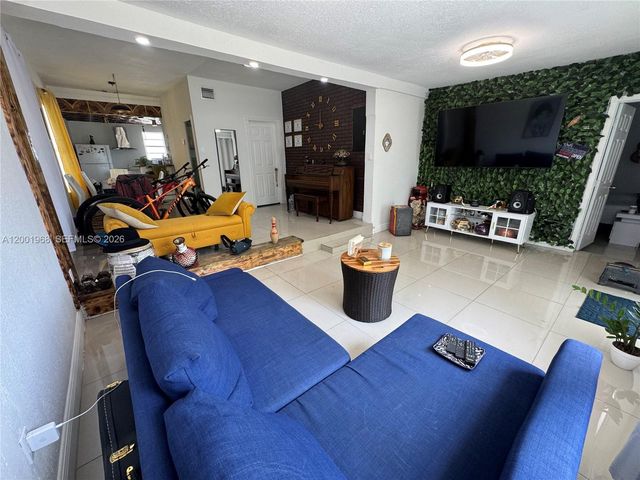 3175 NW 27th St, Miami, FL 33142