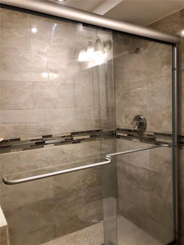 9753 W Mcnab Rd 112, Tamarac, FL 33321