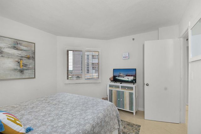 3870 N Highway A1a 805, Fort Pierce, FL 34949