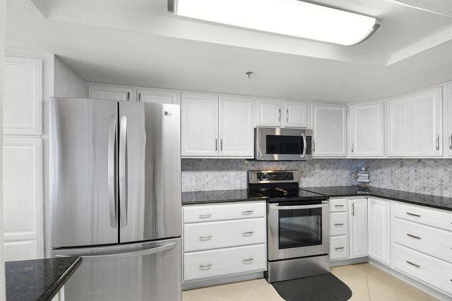 3870 N Highway A1a 805, Fort Pierce, FL 34949