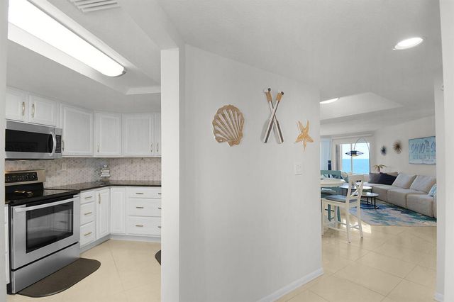 3870 N Highway A1a 805, Fort Pierce, FL 34949