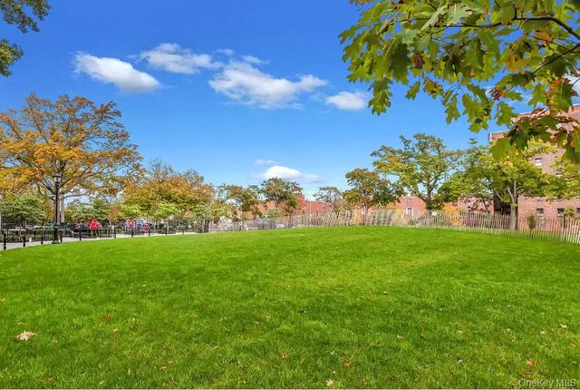 34-10 75 Street 1E, Jackson Heights, NY 11372