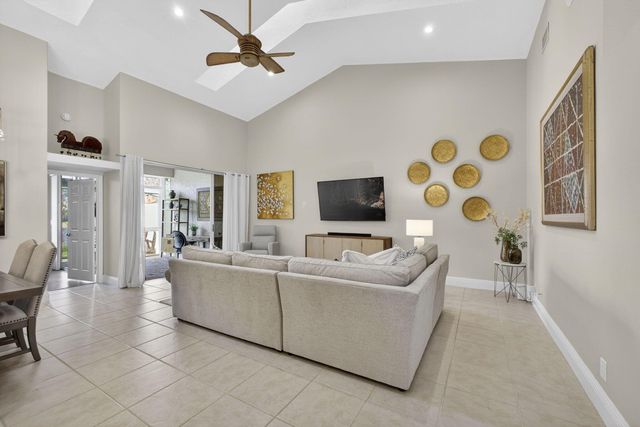 2802 Sabal Palm Lane, Palm Beach Gardens, FL 33418