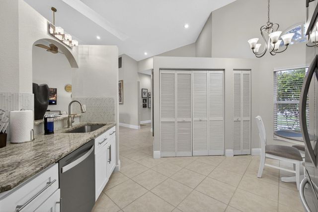 2802 Sabal Palm Lane, Palm Beach Gardens, FL 33418