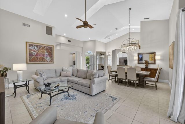 2802 Sabal Palm Lane, Palm Beach Gardens, FL 33418