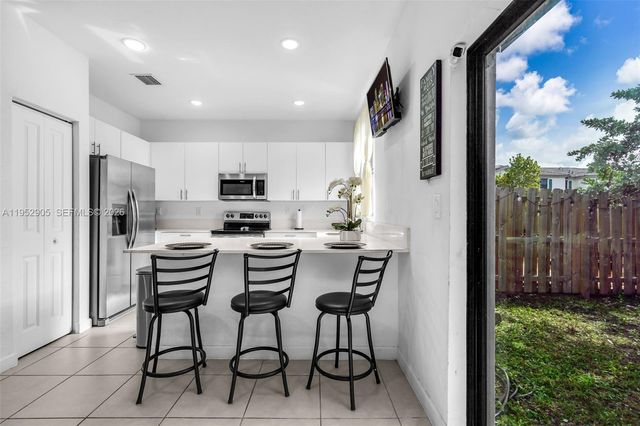 13228 SW 286th St, Homestead, FL 33033