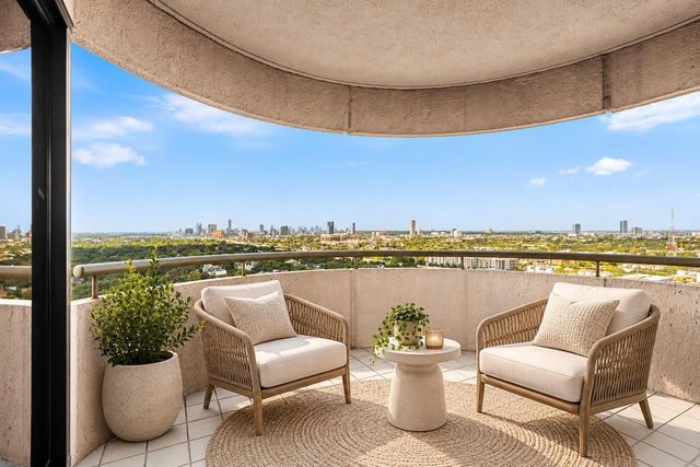 5000 Montrose Boulevard 21E, Houston, TX 77006